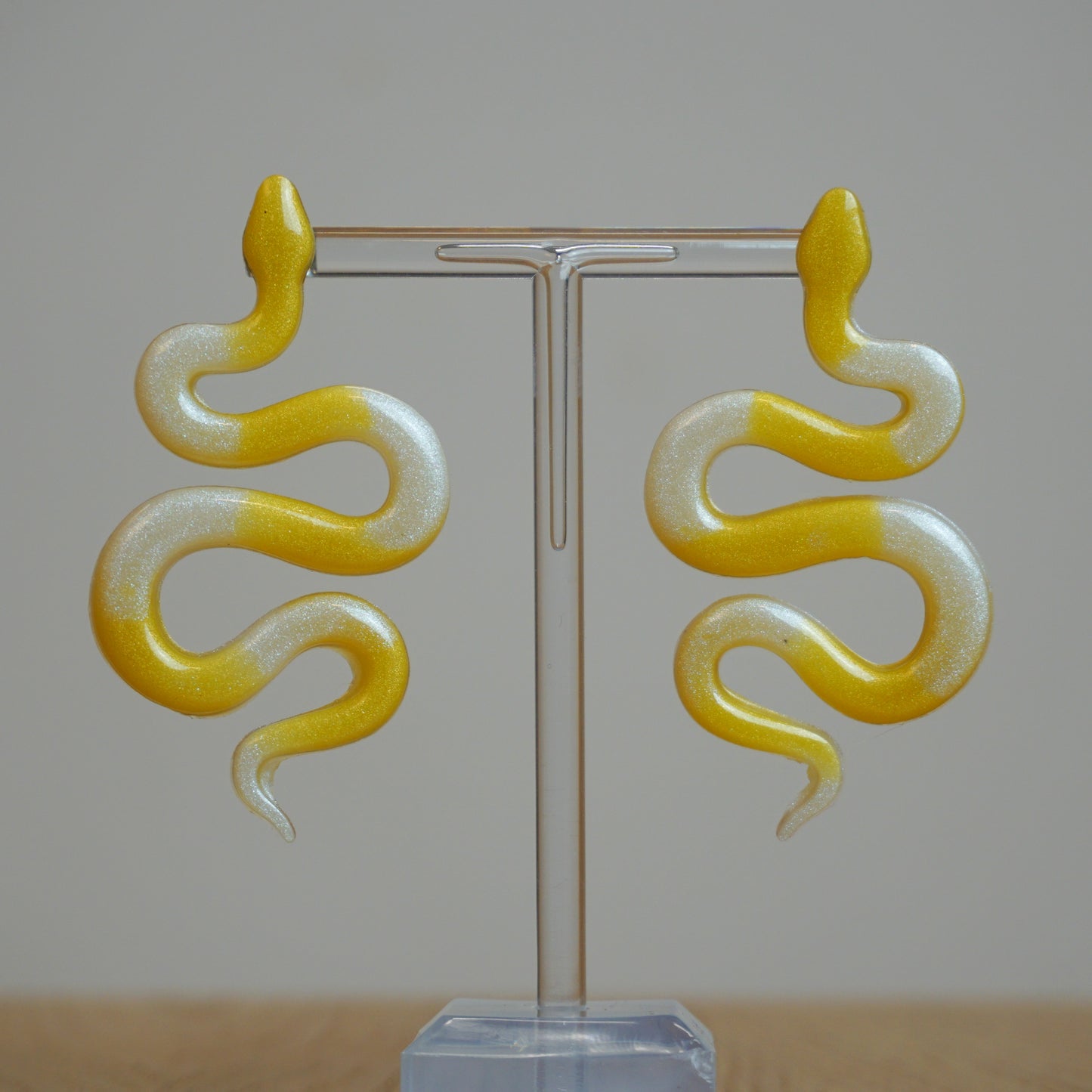 Snake yellow & white - Resin Earrings