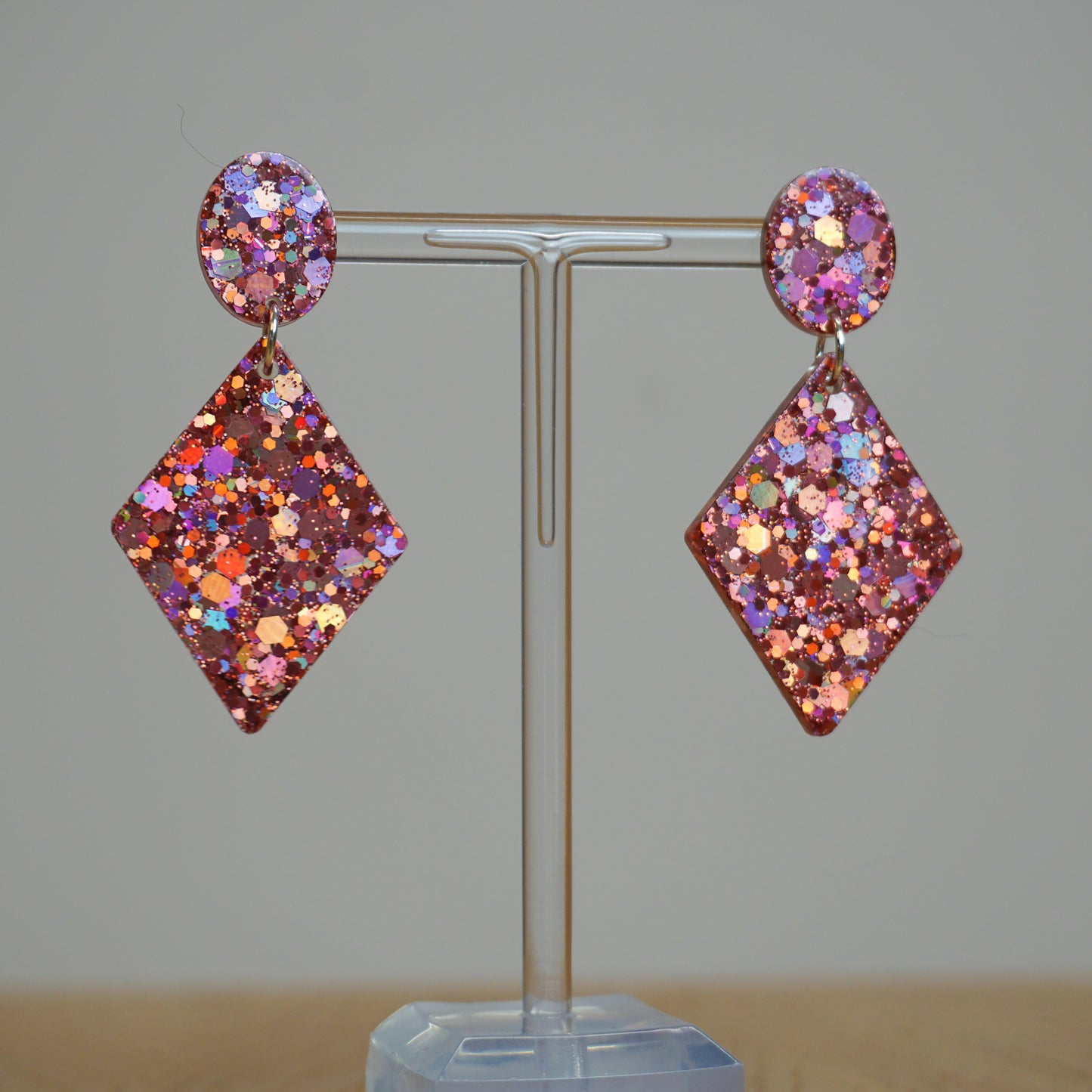 thetis pink - Resin Earrings